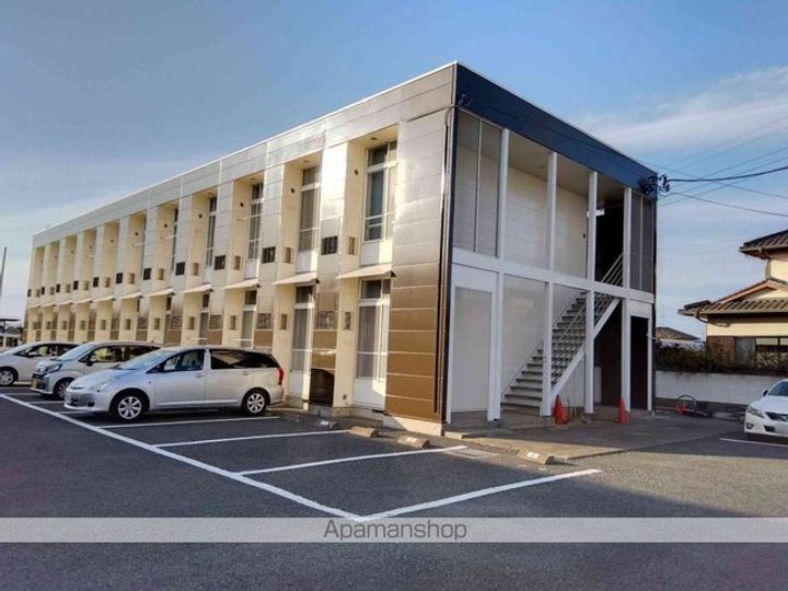 レオパレスアイリスの外観