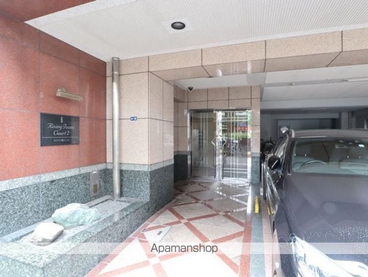 ライジング泉コート2の外観