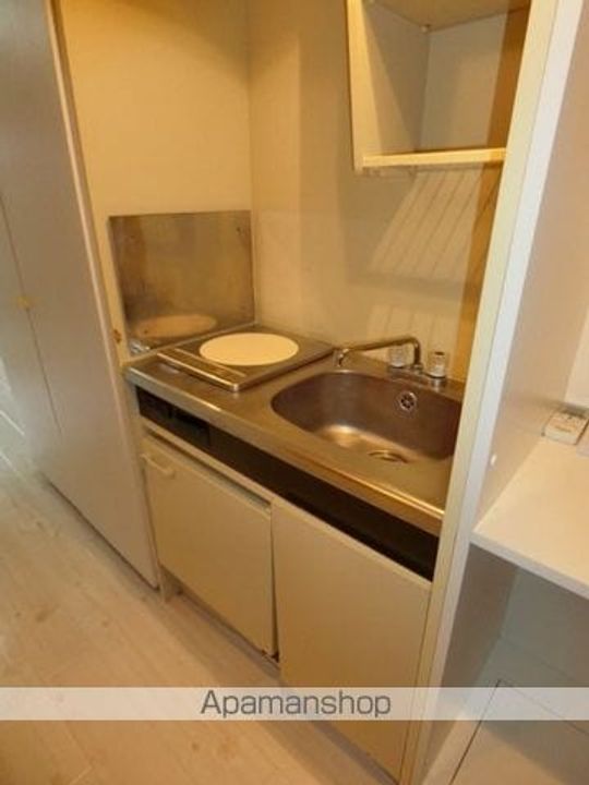 プレンディ南柏304号室のキッチン