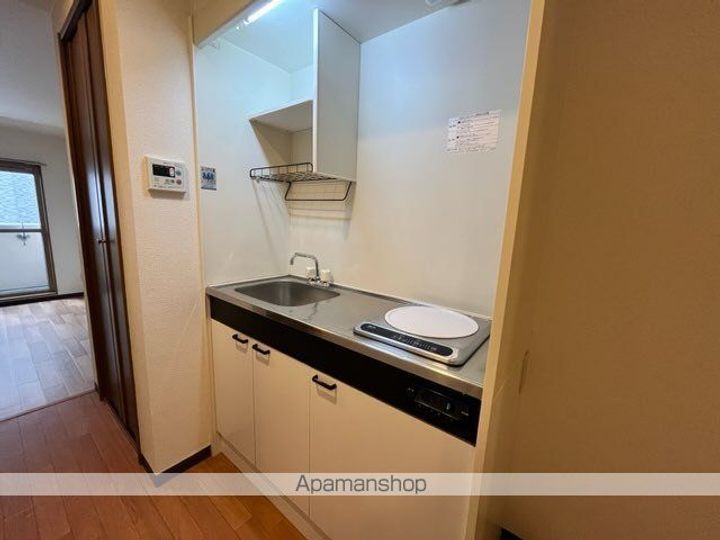 I.O.Rビルのキッチン