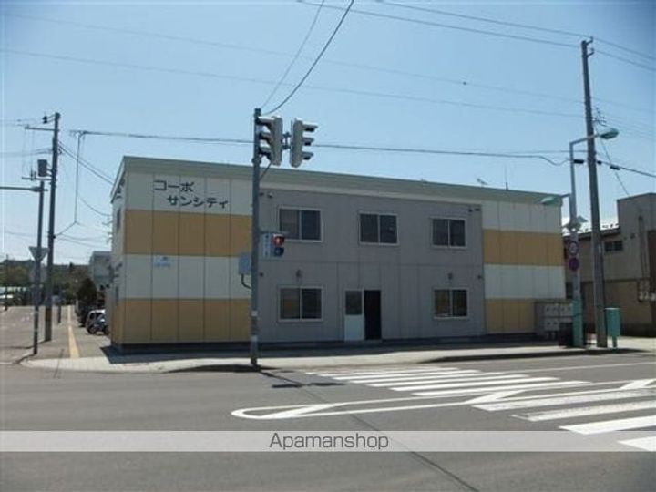 北海道網走市南四条東5丁目の賃貸アパートの外観