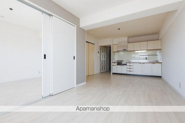 ピュアハイツ松縄504の内装