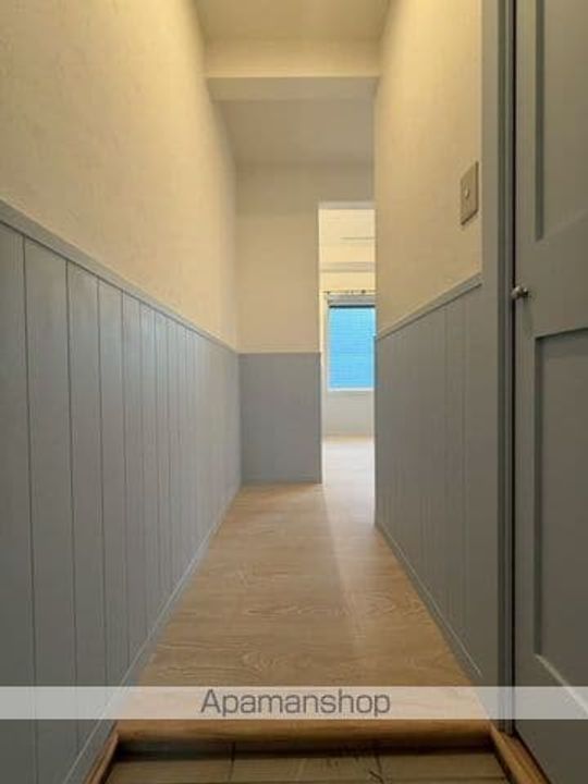 プリマ八王子壱番館の玄関