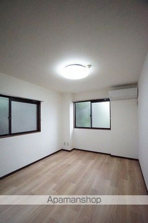 サンハイツ西中原202の内装