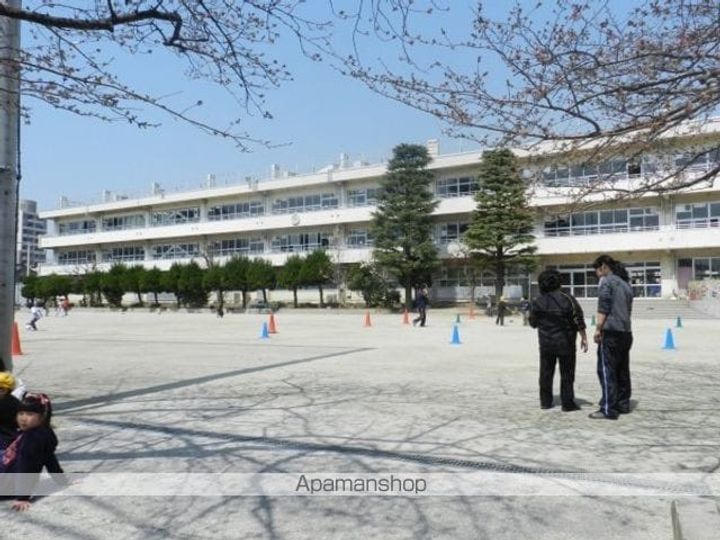 千葉県浦安市堀江4丁目の賃貸マンションの周辺