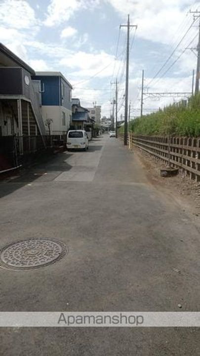 ラ・ルーチェの周辺