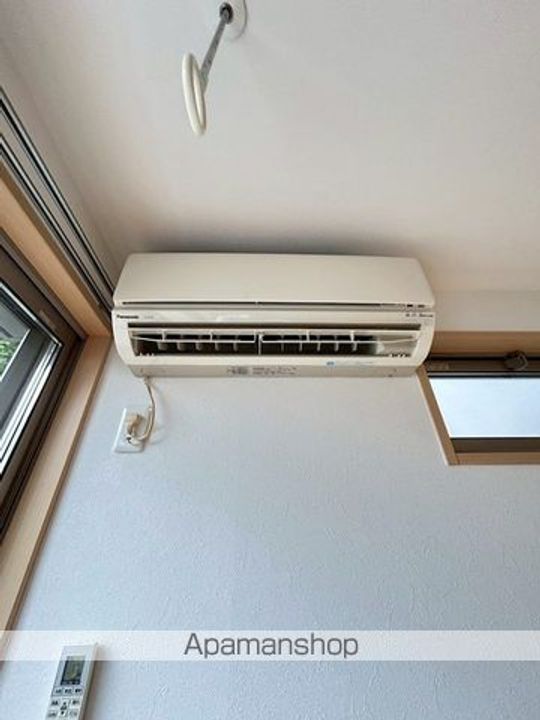 神奈川県横浜市都筑区中川7丁目の賃貸アパートの内装