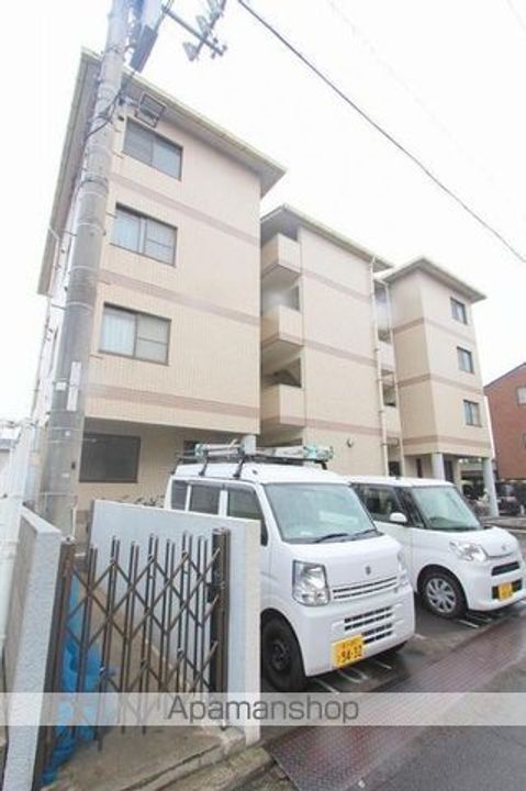 香川県高松市松縄町の賃貸マンションの外観