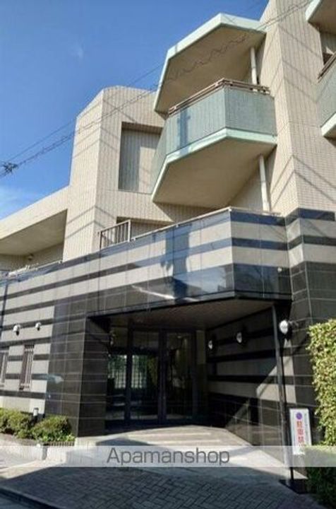 東京都中野区中央2丁目の賃貸マンションの外観