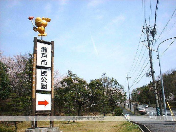 レオパレスしんでん206の周辺