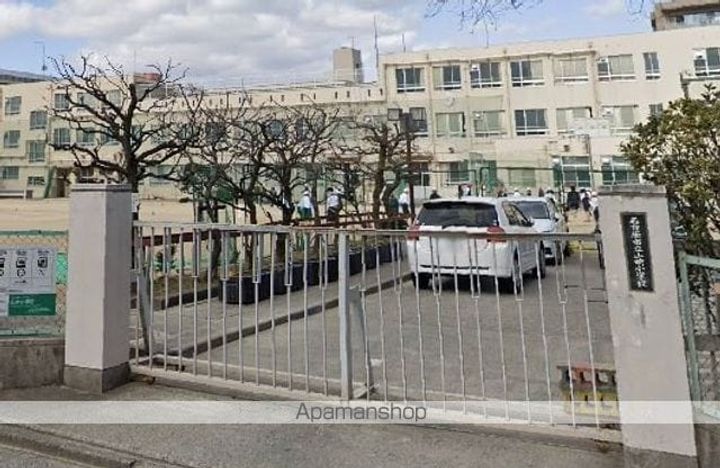 メゾンパール泉の周辺