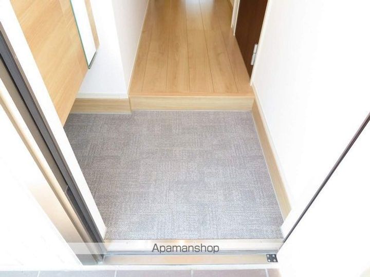 ラ・ルーチェの玄関