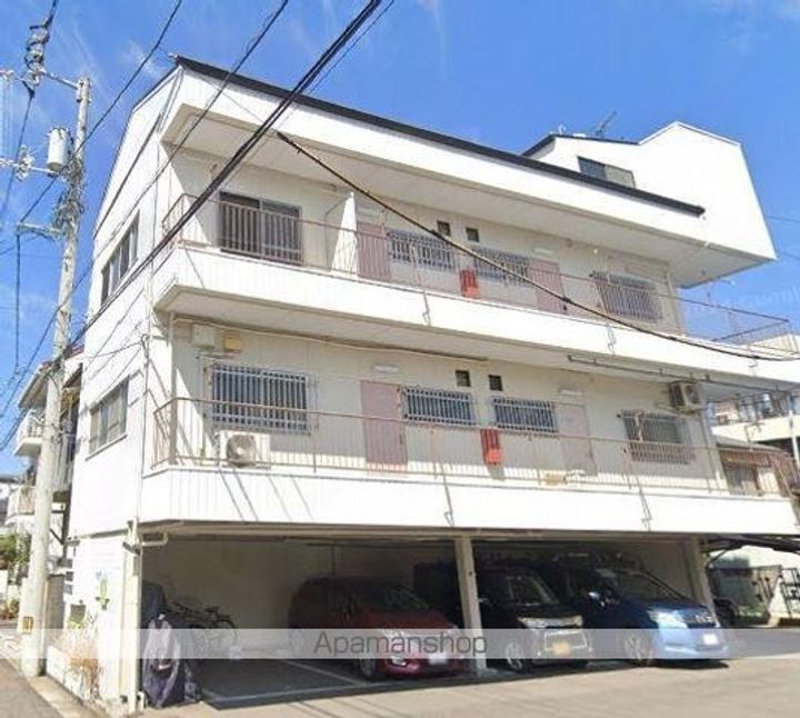 栄太郎マンション302の外観