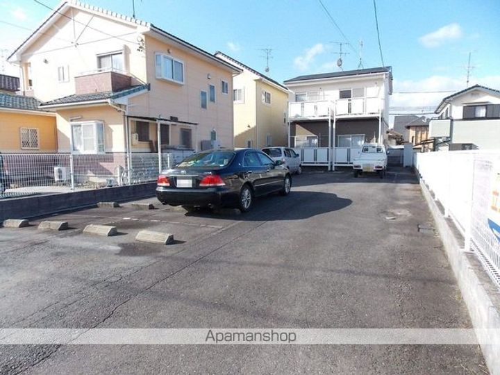 サープラス南出202の外観