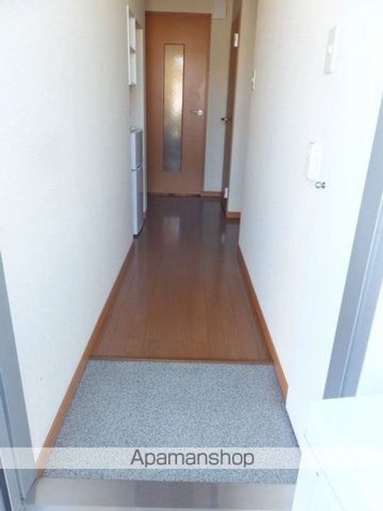 レオパレスグリーンプレイスの玄関