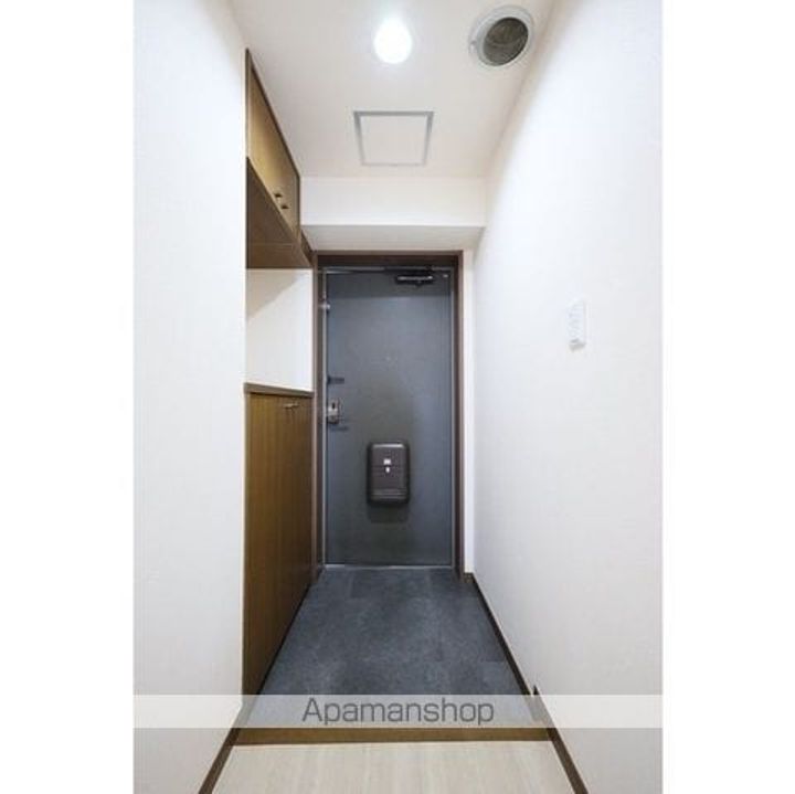 東京都練馬区東大泉6丁目の賃貸マンションの玄関