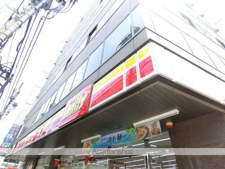 山口ビルの周辺