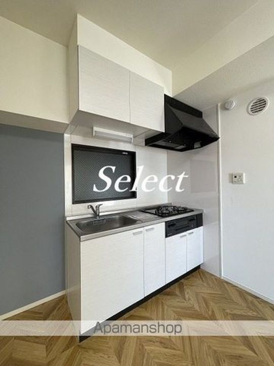 神奈川県横浜市中区宮川町3丁目の賃貸マンションのキッチン