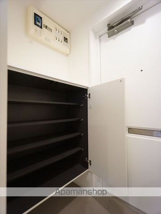 愛知県名古屋市東区泉2丁目の賃貸マンション201の内装