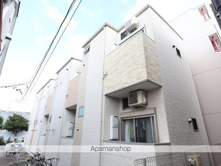 ハーモニーテラス松園の外観