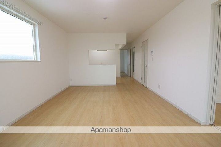 北海道勇払郡厚真町京町の賃貸アパートの内装