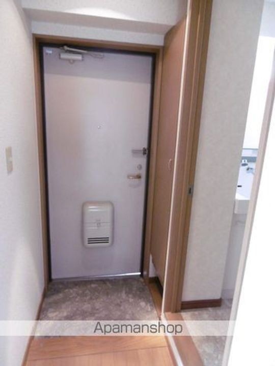 グレンパレスOKINOの玄関