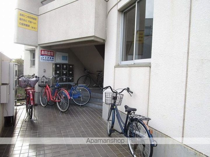 ルミナス明神町(旧岡正マンション)の外観