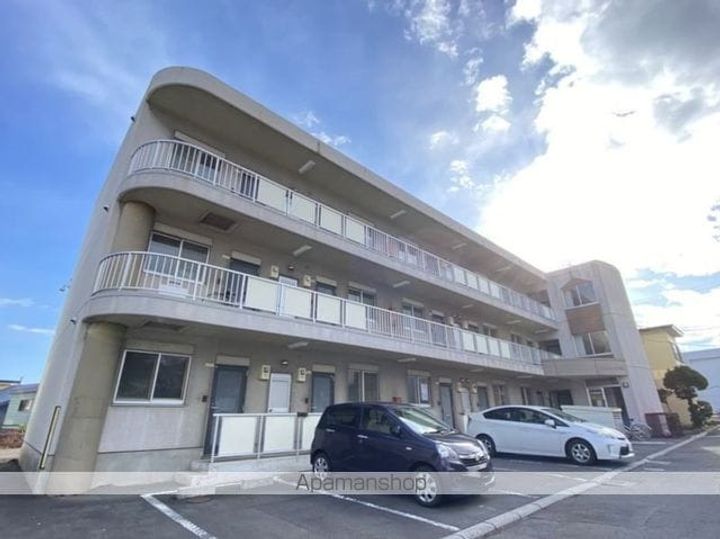 グロリアハイツ深堀305の外観