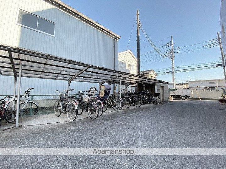 埼玉県八潮市大字木曽根の賃貸マンションの外観