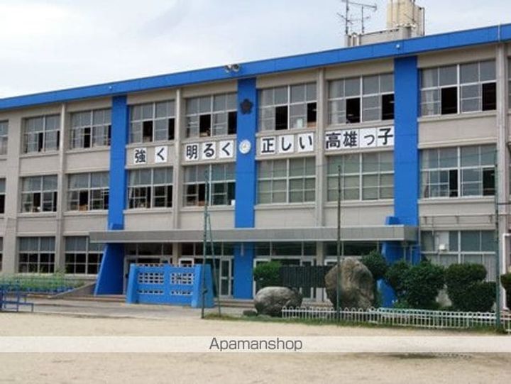 カーサ・ソレアードの周辺