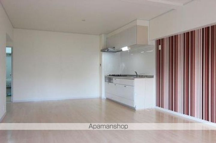 サンコーポ陣の原(ギャラン瀬板)の居間