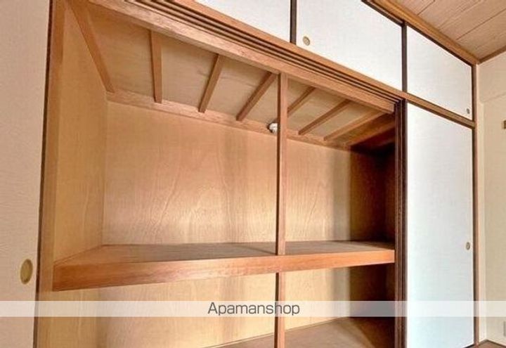 香川県高松市東山崎町の賃貸マンションの内装