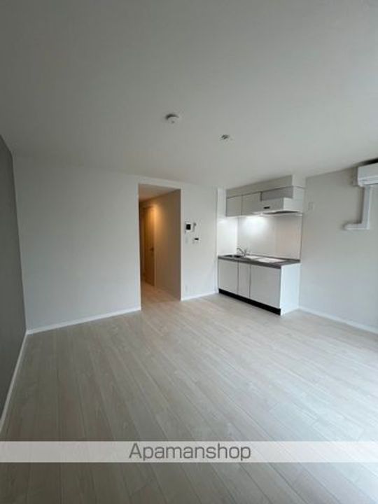 東京都中野区松が丘1丁目の賃貸マンションの内装