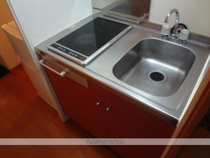 レオパレストルネードのキッチン