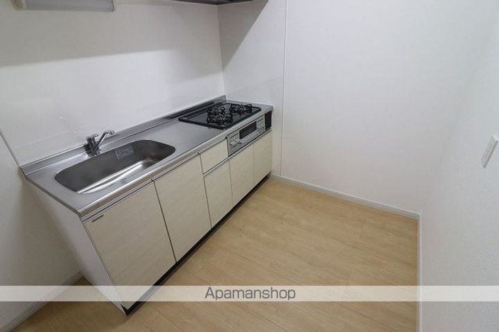 北海道勇払郡厚真町京町の賃貸アパートのキッチン