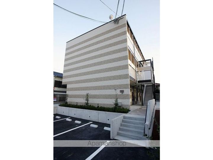 レオパレス南加賀屋の外観