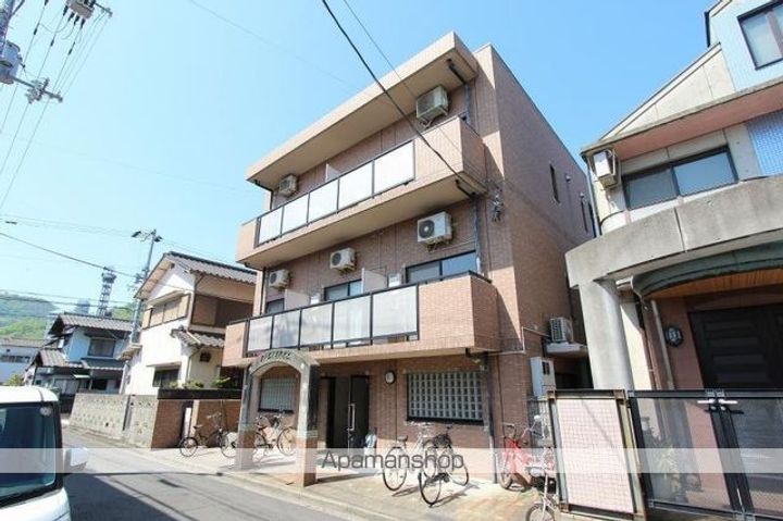 フローレス昭和町105の外観