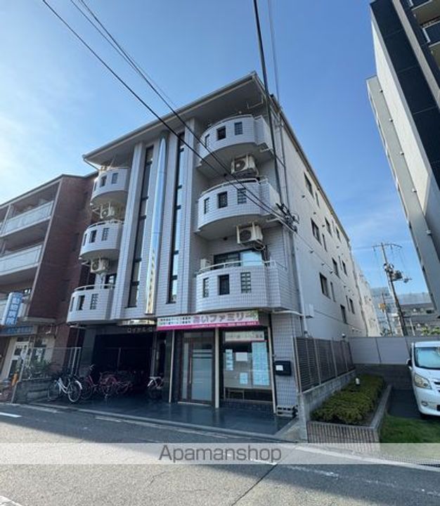 ロイヤル立山の外観