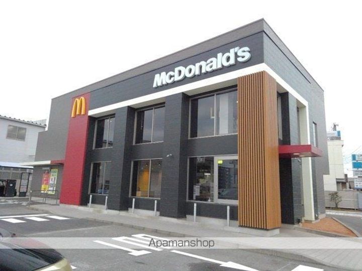 カルム ボヌールの周辺