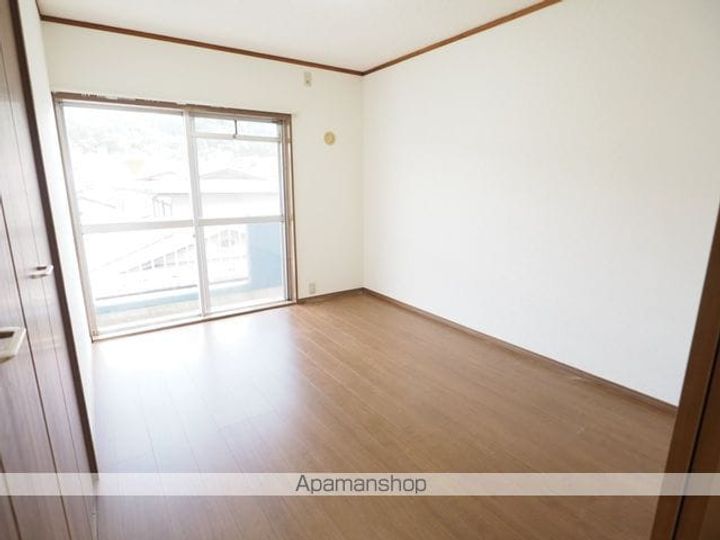 ヴォンメゾンSENGOKU305の居間