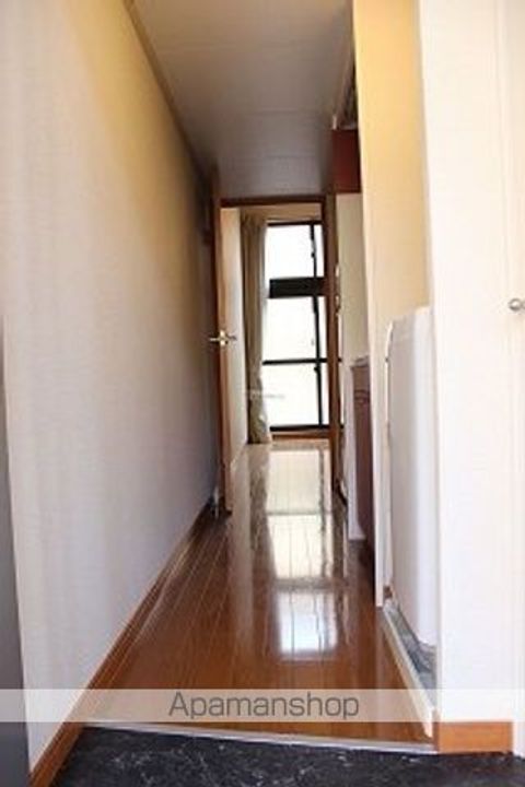 レオパレスフクチⅡ205の玄関