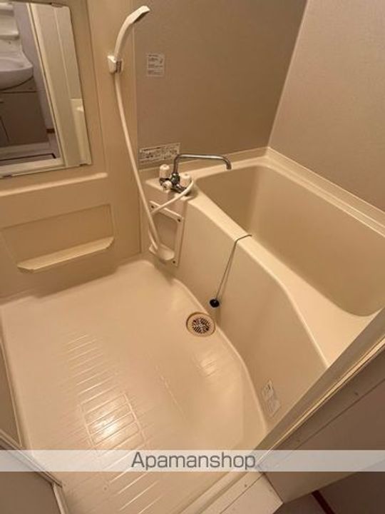 ルミエール中向陽101の風呂