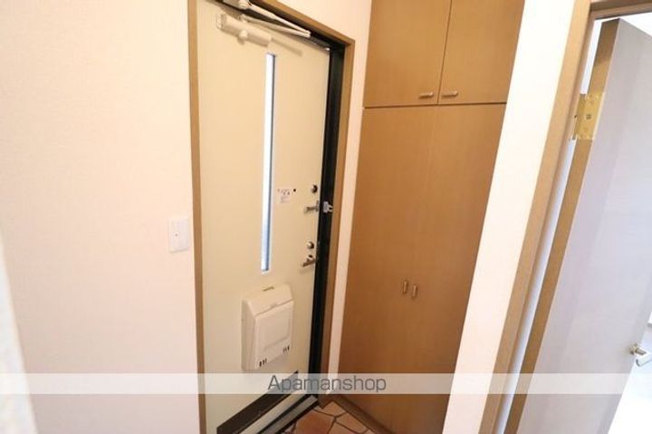 ロイヤルハウス Aの玄関