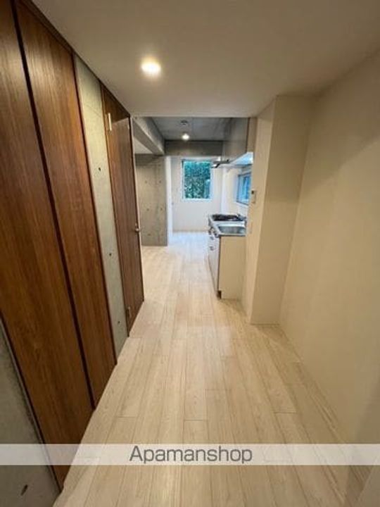 東京都新宿区西落合2丁目の賃貸マンションの内装