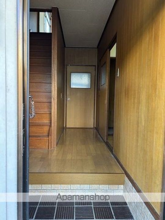 大阪府岸和田市小松里町(一戸建)の賃貸物件戸建ての玄関