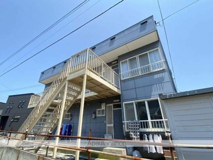 シャトークイーン2F右の外観