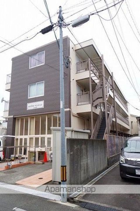 ロイヤルマンション大和町307の外観