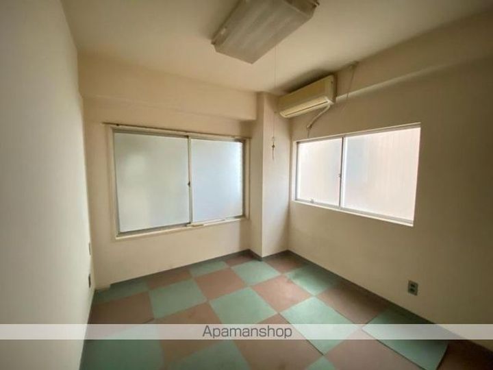 真鍋ハイツ中棟の居間