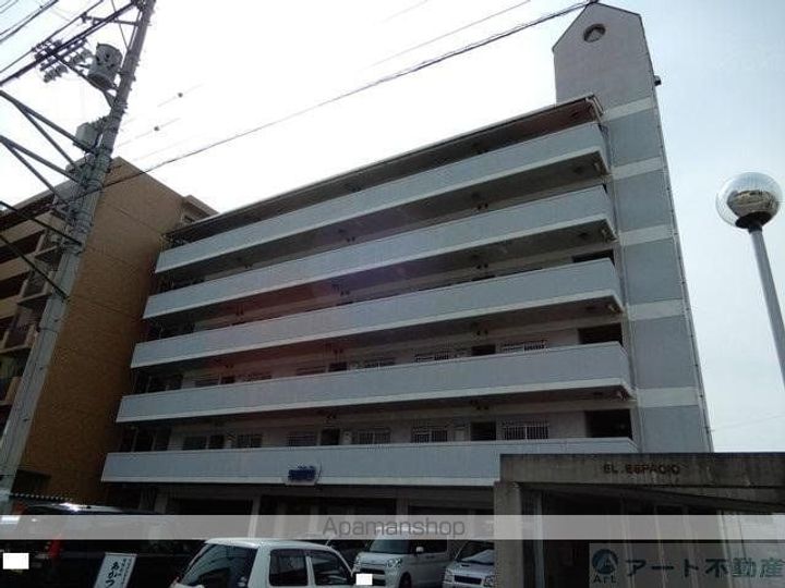 エル.エスパシオの外観