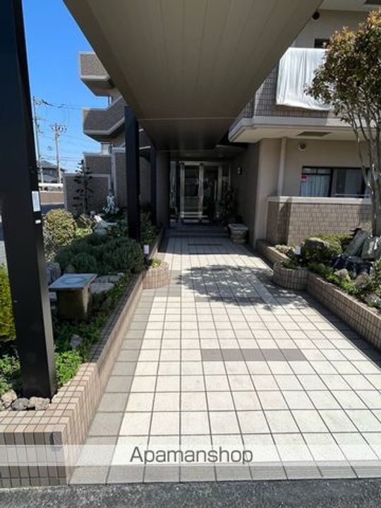 グランディ白鷺の外観